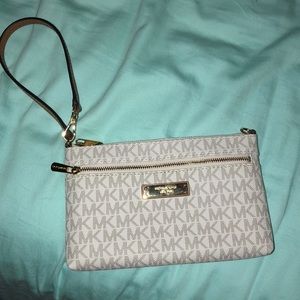 Michael Kors wristlet